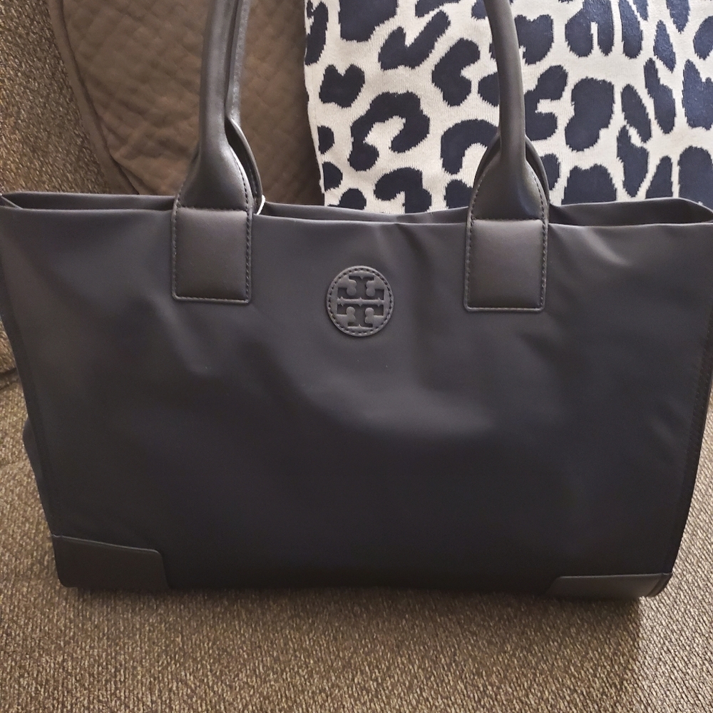 💯 authentic tory burch ella black tote